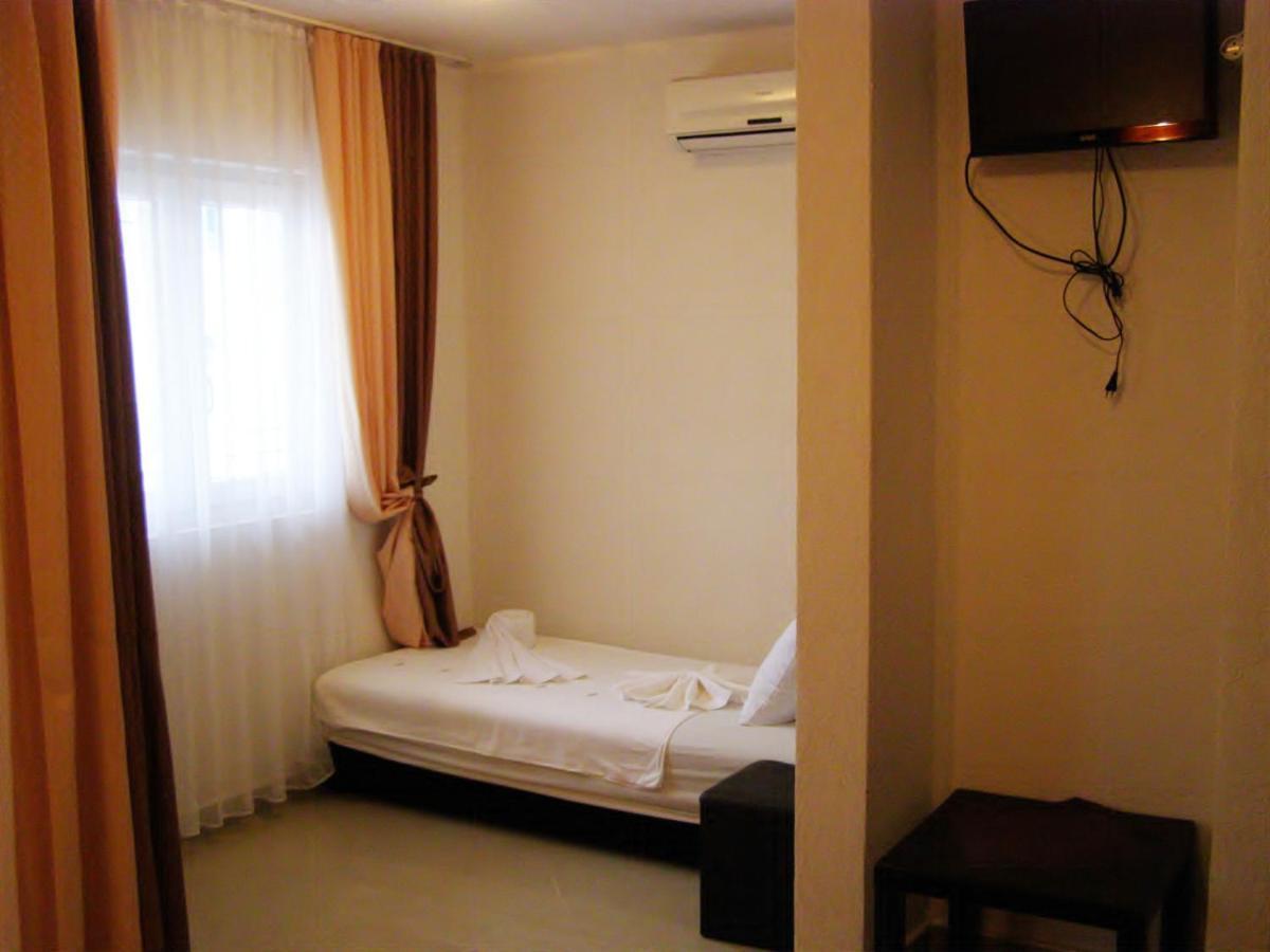 Hotel Wellness & Spa Angelo Gabriel Petrovac Exterior foto